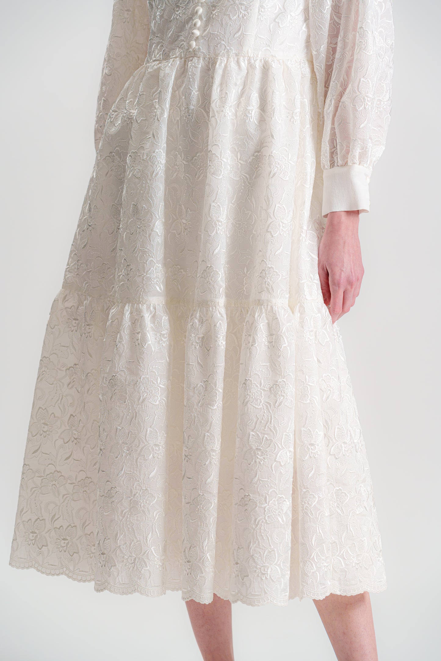 スタンドカラーギャザーワンピース